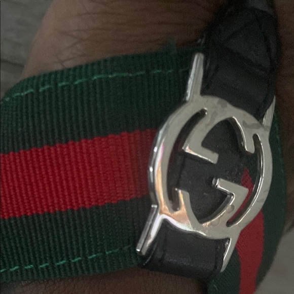 Gucci Women's Black and Red Sandals - Picture 3 of 5